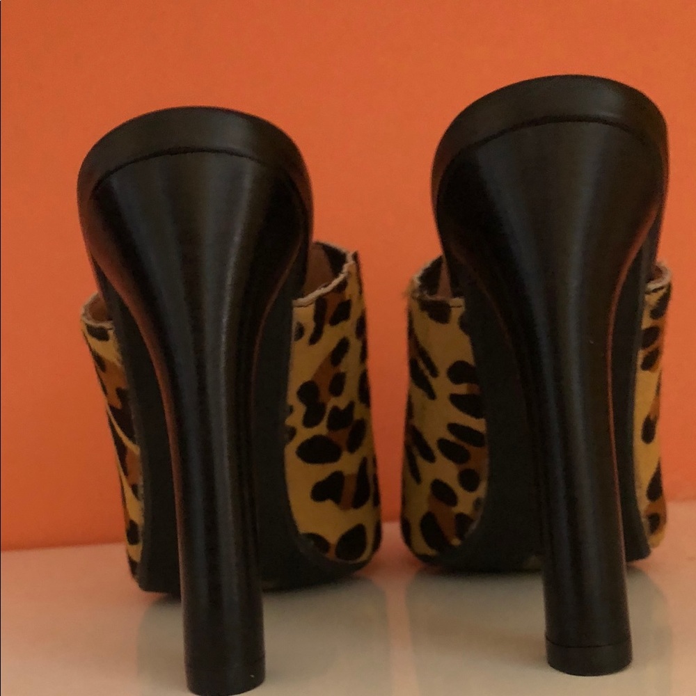 🐯Jeffrey Campbell Curie-F Giant Leopard Mule🐯. - Picture 3 of 7